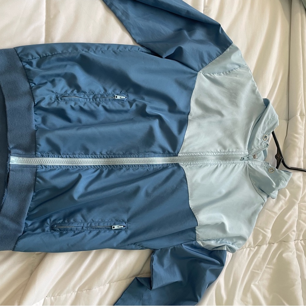 Forever 21 Windbreaker, Size small